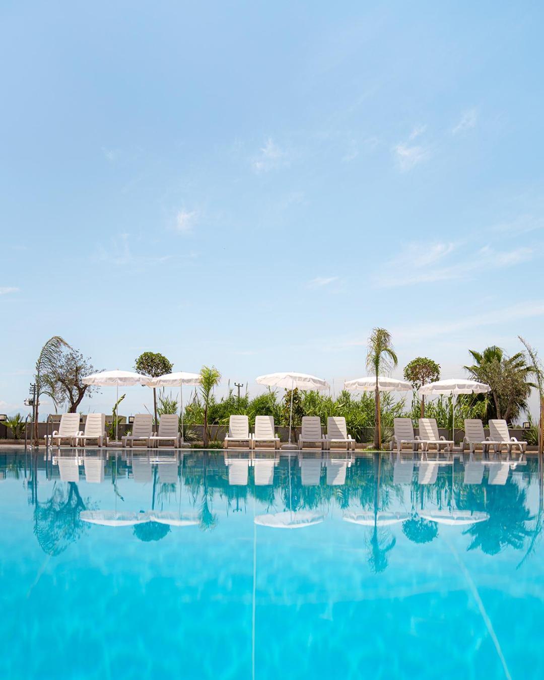 Laristone Suite Spa Hotel Aksu  Exterior foto